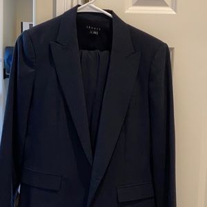 Dark blue women’s Theory suit size 8